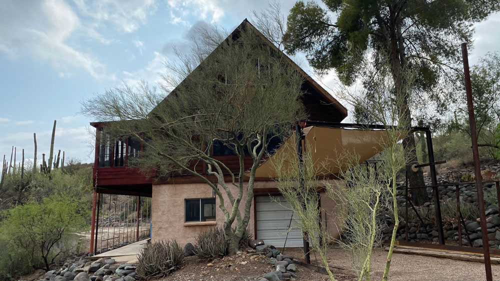 the harmony hollow house before renovations